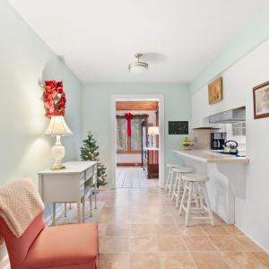 Photo #10 of 205 Ivy Drive, Lynchburg, VA 2.0 acres