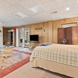 Photo #33 of 205 Ivy Drive, Lynchburg, VA 2.0 acres