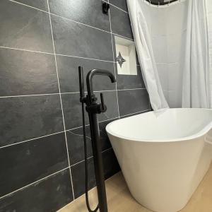 Photo #12 of 3929 Moorman Drive, Lynchburg, VA 1.0 acres