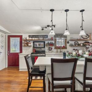 Photo #2 of 307 Brook Ln, Concord, VA 26.8 acres