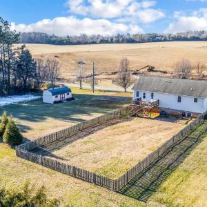 Photo #3 of 746 Church Street, Appomattox, VA 1.1 acres