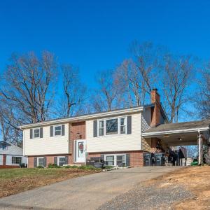 Photo #2 of 5949 Village Lane, Roanoke, VA 0.3 acres