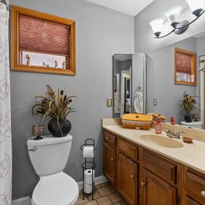 Photo #27 of 208 Manor Drive, Forest, VA