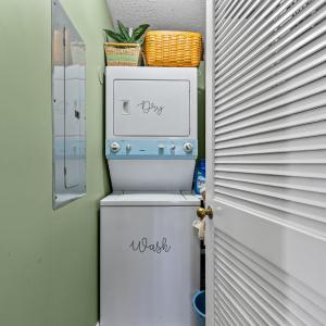 Photo #23 of 208 Manor Drive, Forest, VA