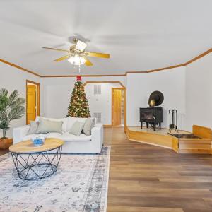 Photo #4 of 5130 Turnpike Road, Lexington, VA 104.0 acres