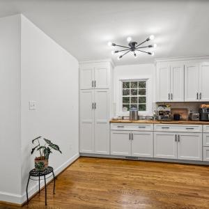 Photo #5 of 143 Shannon Drive, Madison Heights, VA