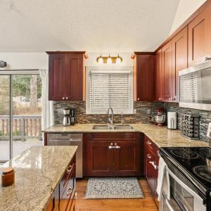 Photo #8 of 304 Cambridge Drive, Lynchburg, VA 0.5 acres