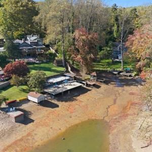 SKY VIEW OF TIMBERLAKE COVE (10-25 currently the water level has been drained down to allow for Dock Building & Dock Renovations)