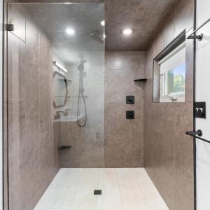 MAIN FLOOR BATH - WALK IN SHOWER