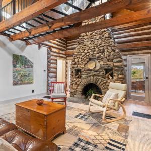 Entrance from front door into LIVING ROOM