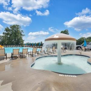 Photo #36 of 1273 Graves Harbor Trail, Huddleston, VA