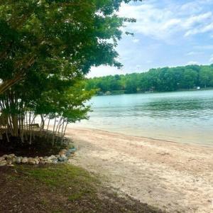 Photo #24 of 1273 Graves Harbor Trail, Huddleston, VA
