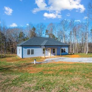 Photo #3 of 681 Cornfield Lane, Appomattox, VA 2.5 acres