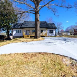 Photo #49 of 1906 Lakeside Drive, Lynchburg, VA 0.4 acres