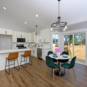 Photo #7 of 1906 Lakeside Drive, Lynchburg, VA 0.4 acres