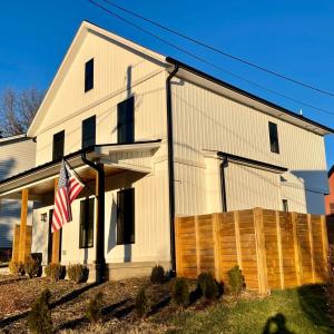 Photo #2 of 807 Grove Street, Bedford, VA