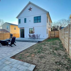 Photo #5 of 807 Grove Street, Bedford, VA