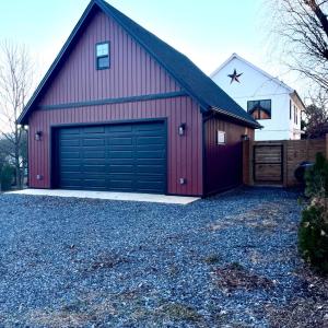 Photo #12 of 807 Grove Street, Bedford, VA