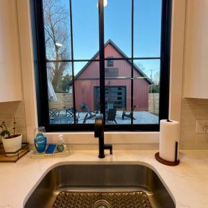 Photo #33 of 807 Grove Street, Bedford, VA