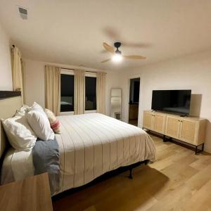 Photo #57 of 807 Grove Street, Bedford, VA