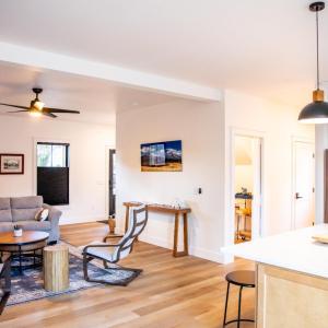 Photo #14 of 807 Grove Street, Bedford, VA