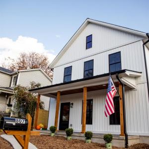 Photo #2 of 807 Grove Street, Bedford, VA