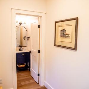 Photo #27 of 807 Grove Street, Bedford, VA