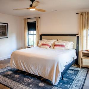 Photo #62 of 807 Grove Street, Bedford, VA