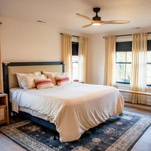 Photo #57 of 807 Grove Street, Bedford, VA