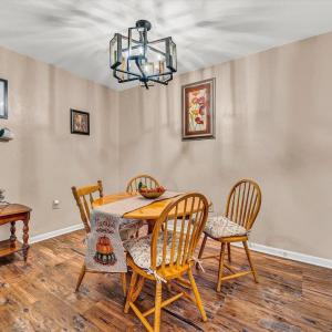 Photo #4 of 3516 Timberline Trail, Roanoke, VA