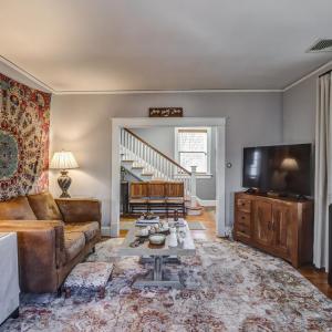 Photo #13 of 414 Norfolk Avenue, Lynchburg, VA 0.7 acres