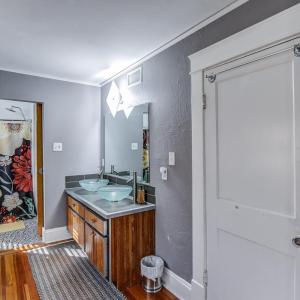 Photo #34 of 414 Norfolk Avenue, Lynchburg, VA 0.7 acres