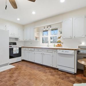 Photo #15 of 2122 Laurel Lane, Altavista, VA 0.8 acres