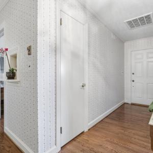 Photo #6 of 2122 Laurel Lane, Altavista, VA 0.8 acres