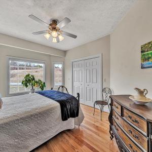 Photo #25 of 1049 San Marcos Court, Moneta, VA