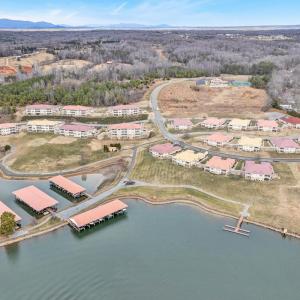 Photo #44 of 1049 San Marcos Court, Moneta, VA