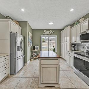 Photo #12 of 1049 San Marcos Court, Moneta, VA