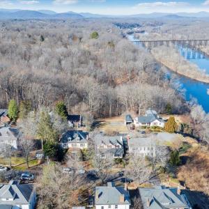 Photo #2 of 3 Riverview Place, Lynchburg, VA 0.1 acres