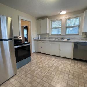 Photo #11 of 1008 Hampton Avenue, Bedford, VA