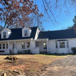 Photo #1 of 1008 Hampton Avenue, Bedford, VA