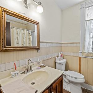 Downstairs full bath