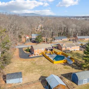 Photo #45 of 670 Indian Ridge Drive, Lynchburg, VA 0.6 acres