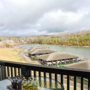 Photo #4 of 1019 Mariners Way, Huddleston, VA