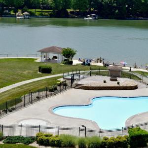 Photo #3 of 1019 Mariners Way, Huddleston, VA