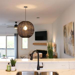 Photo #7 of 1019 Mariners Way, Huddleston, VA