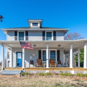 Photo #1 of 1215 Longwood Avenue, Bedford, VA 0.6 acres