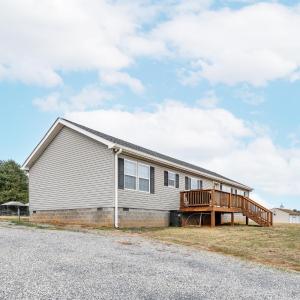 Photo #3 of 1689 Otter Hill Road, Bedford, VA 1.1 acres