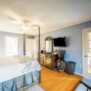 Photo #28 of 1509 Tolley Meadow Road, Big Island, VA 30.8 acres