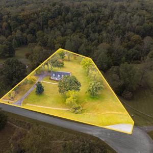 Photo #4 of 327 Hans Hill Drive, Madison Heights, VA 2.7 acres