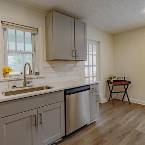 Photo #9 of 1419 Broad Street, Altavista, VA 0.3 acres